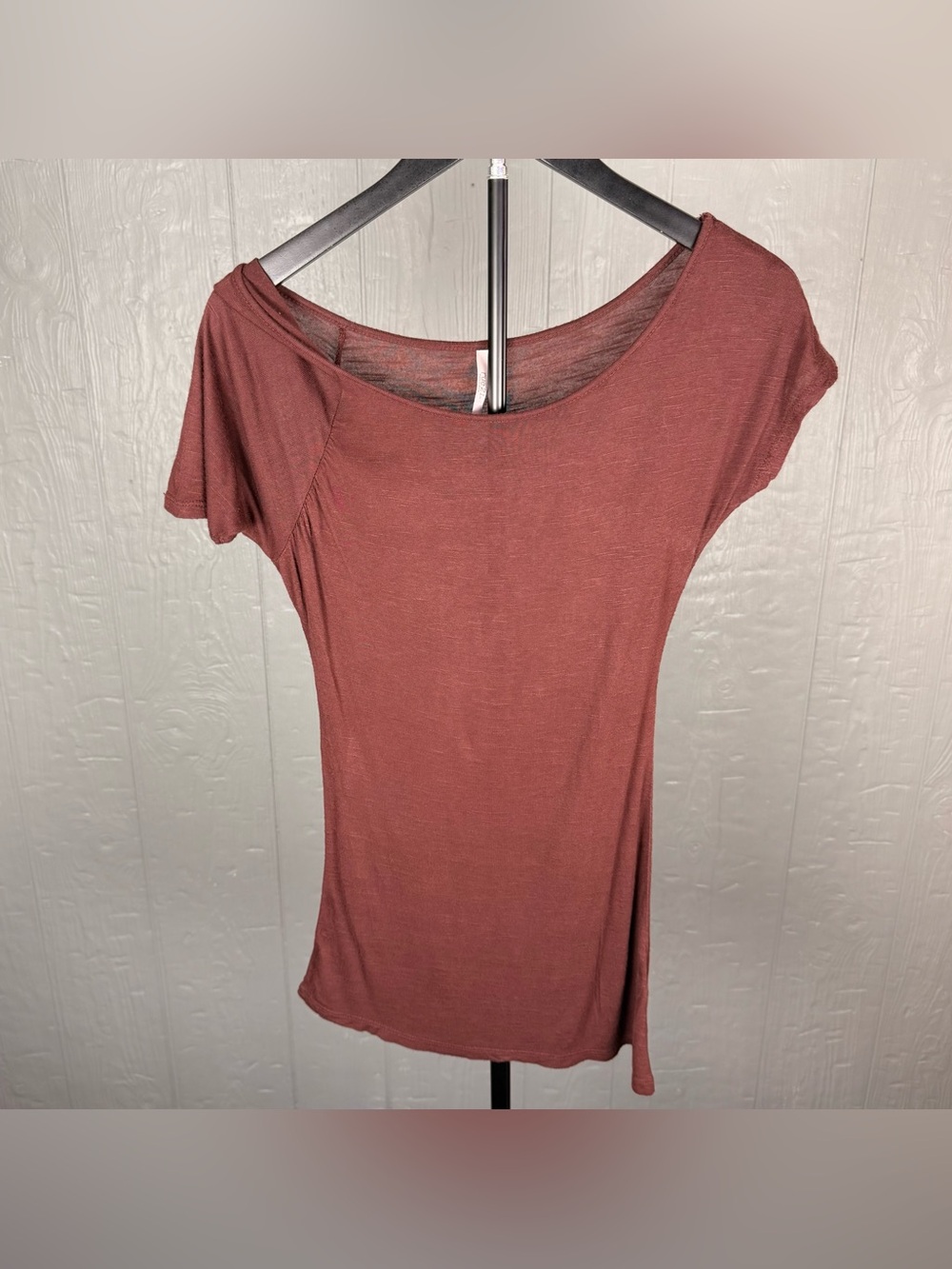 Rue21 Burgundy Asymmetrical Hem Scoop Neck Rayon Y2K Boho Top Women’s S Sheer